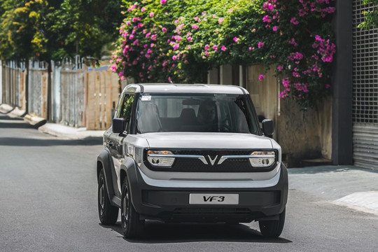 Từng ‘vật lộn’, chủ xe mua VinFast VF 3 đã nói thật về điều hoà khi đi trời nóng, công khai luôn thái độ của con