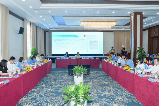 Nhân viên ngân hàng muốn giảm việc thủ công, trùng lặp khi AI tăng tốc