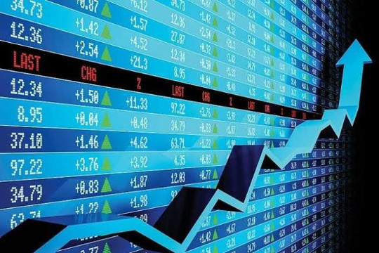 7 cổ phiếu chứng khoán lọt danh mục FTSE ngay trước thềm nâng hạng: Định giá toàn ngành đã đủ hấp dẫn?