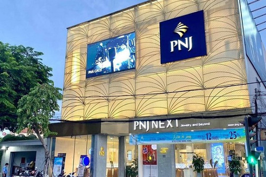 PNJ vừa được 'minh oan' vụ buôn lậu kim cương, quỹ ngoại lập tức gom thêm 4,8 triệu cổ phiếu