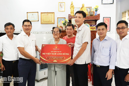 Tỷ phú Phạm Nhật Vượng tặng 2 Mẹ Việt Nam Anh hùng sổ tiết kiệm LPBank với tổng giá trị 1,4 tỷ đồng