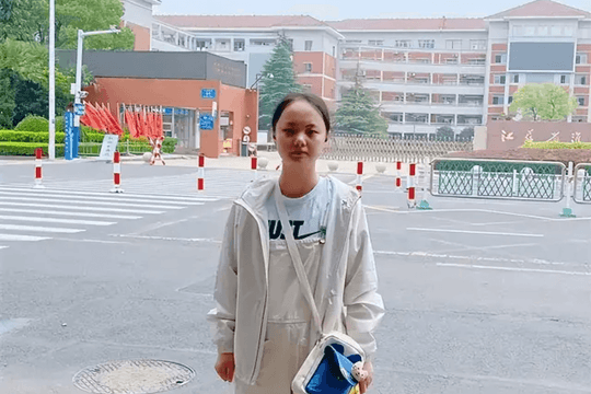 Nữ sinh là thủ khoa đại học bi thảm nhất lịch sử, điểm cao nhất tỉnh nhưng vẫn không được xét tuyển vào đại học top đầu