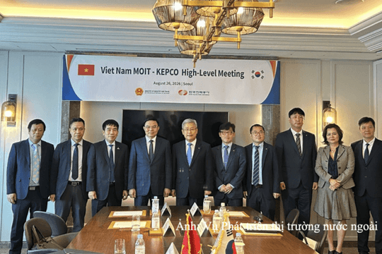 Nhà máy điện hạt nhân đầu tiên của Việt Nam có bước tiến mới, 'ông lớn' năng lượng Hàn Quốc cam kết hỗ trợ