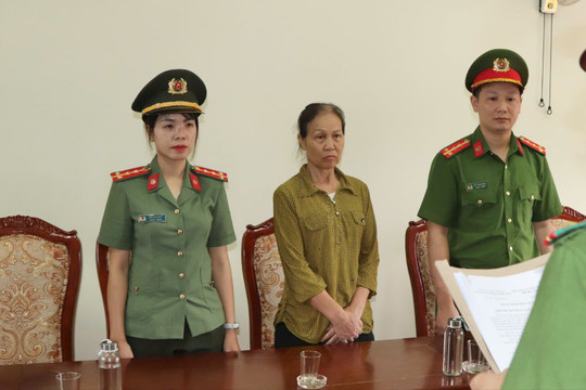 Khởi tố Tưởng Thị Hòe sinh năm 1960, thu giữ 226,5kg bánh cuốn chứa hàn the