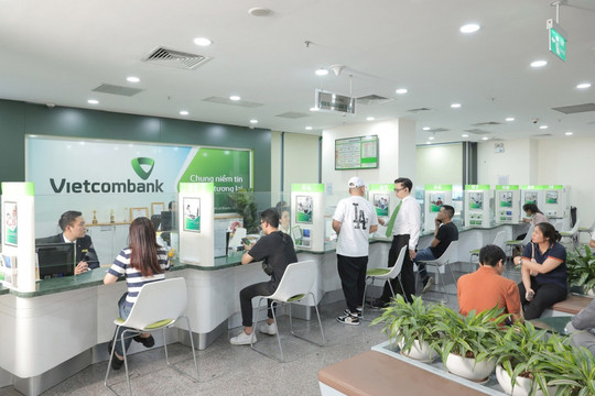 Vietcombank tuyển dụng 202 nhân sự trên toàn quốc, có một nhóm ứng viên được ‘đi đường tắt’