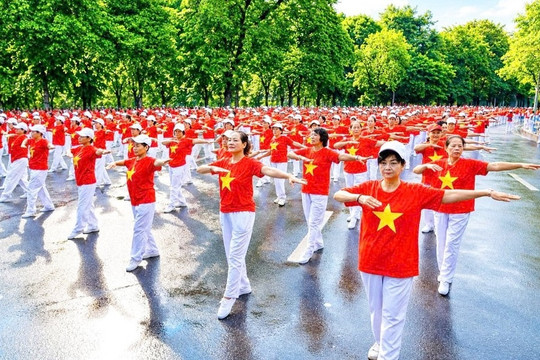 Mỗi người được tặng 500.000 đồng từ ngân sách nhà nước, hiệu lực từ nay, điều kiện hưởng cụ thể ra sao?