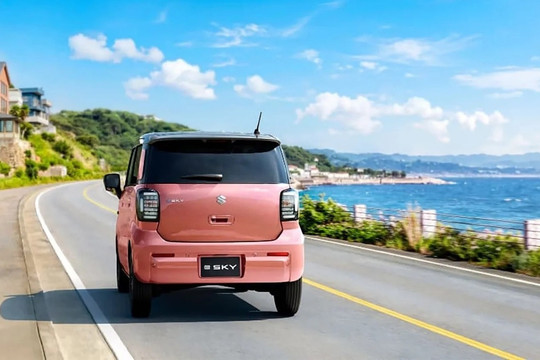 Thắp sáng hy vọng sở hữu ô tô, Suzuki có mẫu xe giá chỉ 230 triệu, chạy xa hơn 300km/1 lần sạc, khách hàng bình dân nhìn là thích