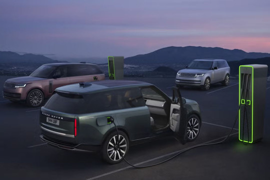 Ra mắt Range Rover EV 2027: Khối pin bọc thép cho khả năng lội nước trèo đèo vượt trội, tầm hoạt động 536km, sạc nhanh 20 phút, giá từ 3,5 tỷ đồng