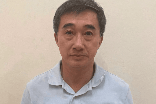Khởi tố, bắt tạm giam Thứ trưởng Bộ Y tế Trần Văn Thuấn
