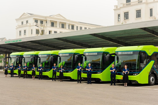 VinBus triển khai 50 xe buýt điện miễn phí, phục vụ khoảng 2.000 học sinh tại Quảng Ninh