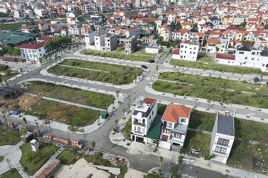 Không còn nơi ở nào khác khi bị Nhà nước thu hồi đất, người dân có được ưu tiên tái định cư?