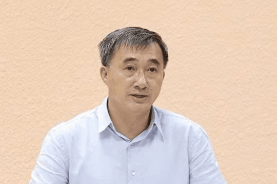 Thứ trưởng Bộ Y tế Trần Văn Thuấn bị tạm đình chỉ công tác