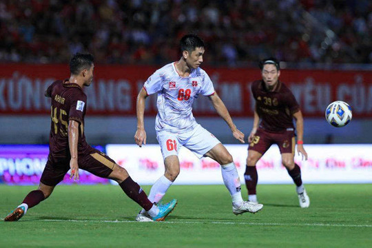 Cựu Đội trưởng U20 Việt Nam - người từng được đánh giá 'nhỉnh' hơn Quang Hải nay phải lên Facebook xin việc làm