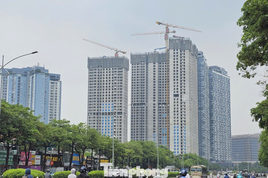 Nguồn cung tăng, giá thứ cấp giảm nhưng người dân vẫn khó mua nhà