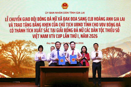 Bầu Đức Đón tin vui, HAGL tiếp quản đội bóng vừa giành Á quân VTV Cup