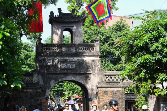Miền Bắc nắng thu đẹp trước khi đón mưa rào