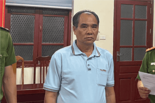 Khởi tố một giám đốc 57 tuổi