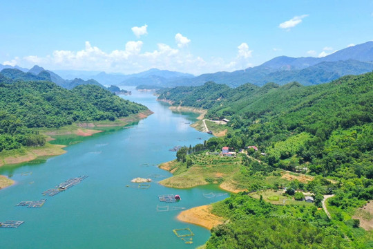 ‘Vịnh Hạ Long trên núi’ của Việt Nam được quy hoạch vươn tầm quốc gia, tương lai là trung tâm du lịch nghỉ dưỡng lớn của miền Bắc