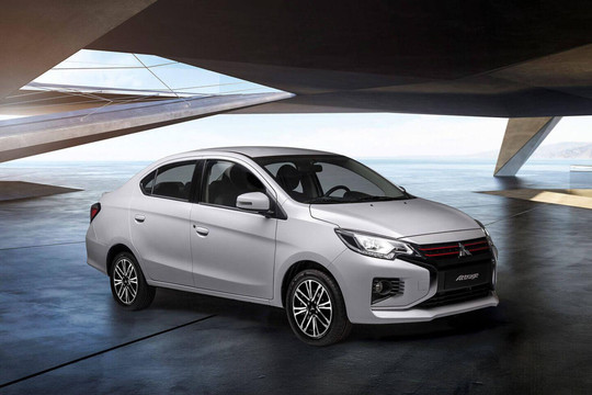 Xả hàng cuối năm: Mitsubishi Attrage giảm sốc, giá lăn bánh chạm đáy