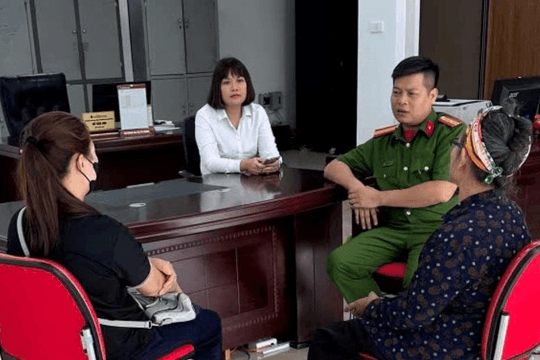 Chị H. đến Agribank rút 182 triệu rồi yêu cầu chuyển gấp cho bạn, nhân viên ngân hàng lập tức gọi công an xã