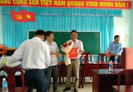 Tặng ban giám hiệu, hiệu trưởng, hiệu phó trường 2.000.000 đồng/người: Dịp gì và chi tiết nhóm đối tượng được hưởng?