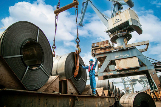 Nhóm vật liệu xây dựng hưởng lợi từ sóng đầu tư công: SSI gọi tên 'ứng viên' ngoài Hòa Phát (HPG), kỳ vọng tăng giá gần 30%