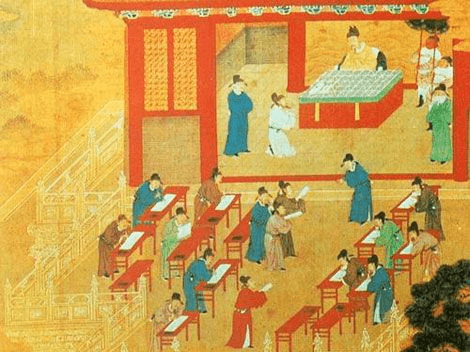 Phát hiện chiếc bàn ăn cũ là 'kho báu' của tổ tiên