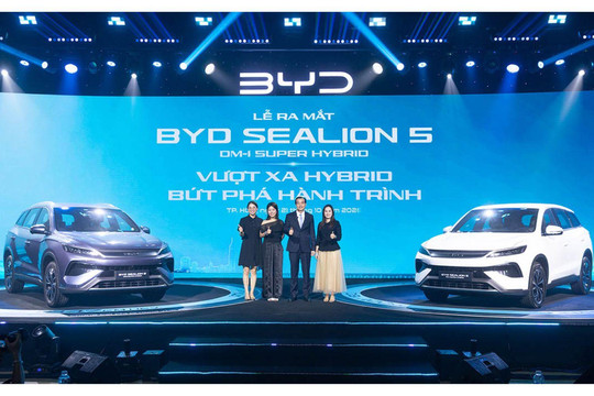Bỏ ra 659 triệu đồng mua xe gầm cao chạy hơn 1.200 km: Nước cờ giá rẻ của BYD Sealion 5 có làm các đối thủ Nhật Bản đứng ngồi không yên?