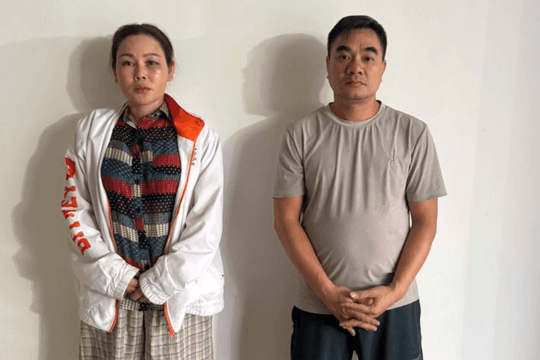 Kiểm tra đột xuất nhà nghỉ T.H. tại xã Tu Vũ, công an tiến hành bắt giữ khẩn cấp Triệu Thị Hương sinh năm 1981