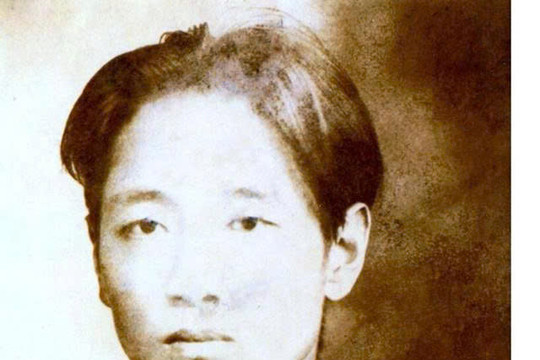 Nam sinh tưởng hết cửa vào đại học vì điểm 0 môn Toán, nào ngờ viết 28 chữ ở môn Văn khiến đại học danh tiếng đưa ra quyết định chưa từng có
