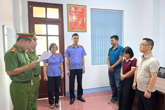 Khởi tố, bắt tạm giam 3 kế toán tại một chi nhánh phát triển quỹ đất