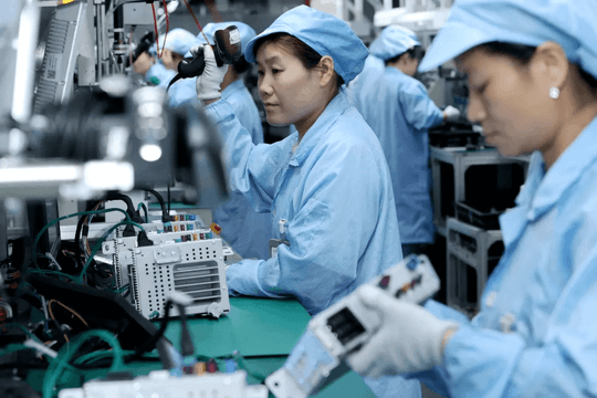 Cơn ác mộng của cổ phiếu công nghệ Trung Quốc: Chỉ số lao dốc hơn 40%, nhà đầu tư bắt đầu vỡ mộng AI