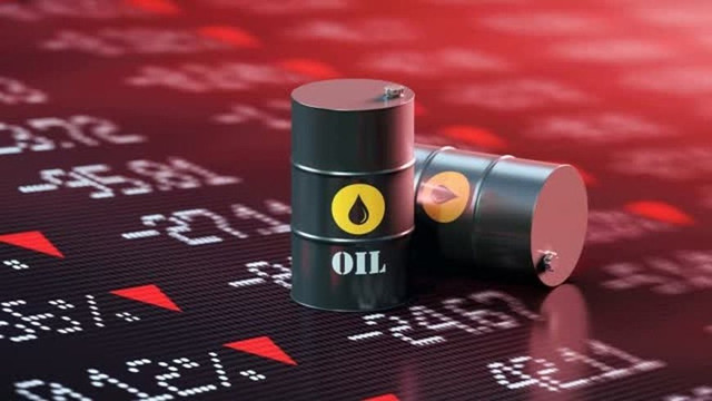 Giá xăng dầu hôm nay 23/5: Giao dịch trên mức 110 USD/thùng