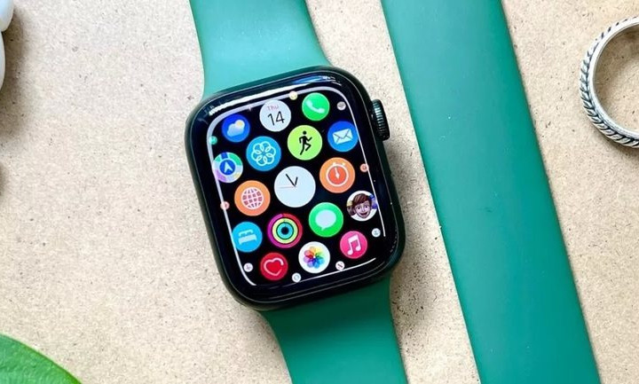 Apple nhận sửa chữa Apple Watch miễn phí 
