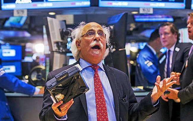 Chứng khoán Mỹ đồng loạt tăng điểm, Dow Jones đảo chiều ngoạn mục