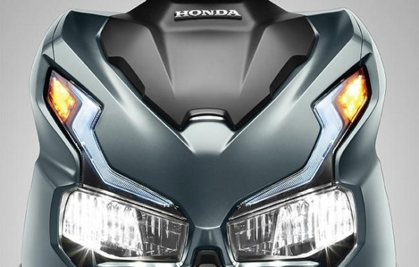 Giá xe máy Honda Air Blade mới nhất tháng 1/2023: Đón Xuân sang với xế xịn giá "êm"