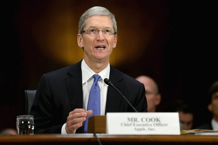 Lương, thưởng của CEO Apple Tim Cook sẽ giảm gần một nửa