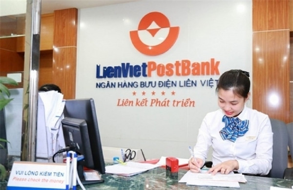 Người nhà lãnh đạo LienVietPostBank (LPB) đăng ký bán 80.000 cổ phiếu