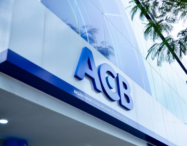 ACB: Người nhà Thành viên HĐQT đăng ký bán số lượng lớn cổ phiếu