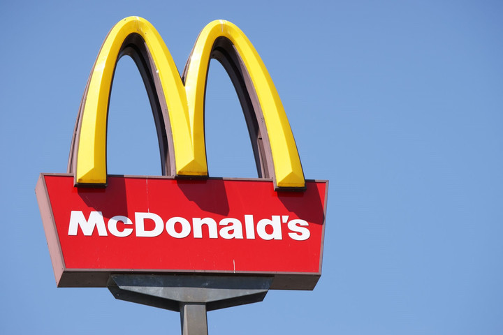 Chuyện gì đang xảy ra với McDonald's? Đóng cửa tất cả văn phòng tại Mỹ, chuẩn bị sa thải nhân viên