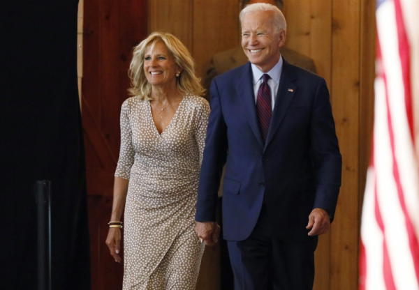 Hé lộ mức lương và các khoản nợ của vợ chồng Tổng thống Mỹ Joe Biden