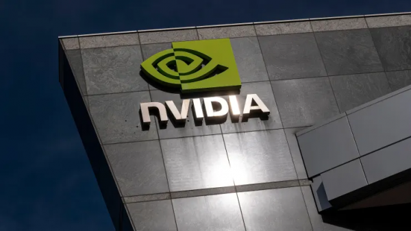Gã khổng lồ ngành chip Nvidia cán mốc 1.000 tỷ USD vốn hoá, nhập hội cùng Apple, Microsolf, Amazon