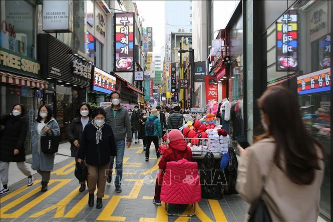 Hàn Quốc: Tầng lớp trung lưu chịu ảnh hưởng nặng nề nhất do lạm phát trong năm 2022