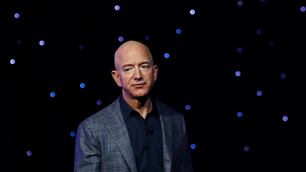 Hành động “lạ đời” của siêu tỷ phú Jeff Bezos: Mua 1 cổ phiếu Amazon!