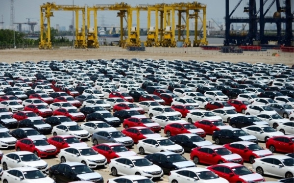 Việt Nam chi hơn 1,8 tỷ USD nhập khẩu gần 80.000 ô tô nguyên chiếc