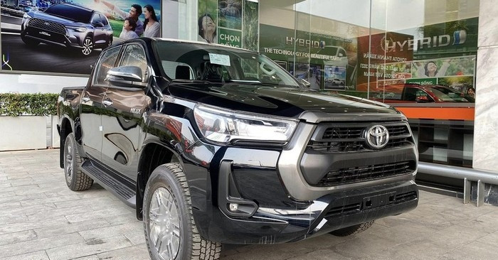 Xe bán tải tháng 8/2023: Ford Ranger dậm chân tại chỗ, Toyota Hilux 'ế ẩm'