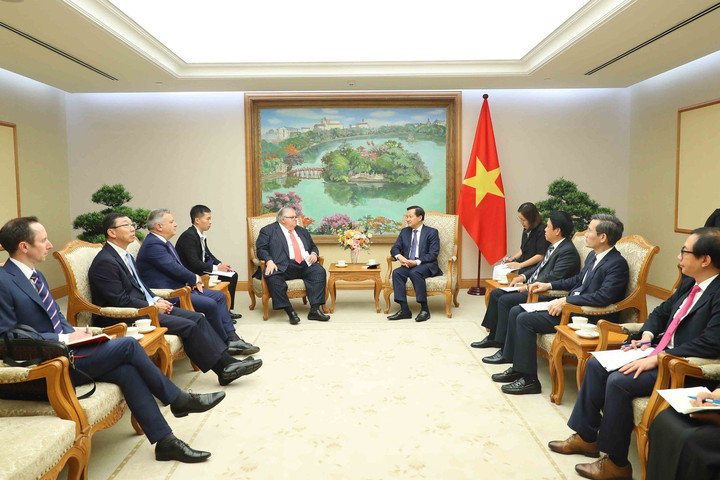 Phó Thủ tướng Lê Minh Khái tiếp Tổng Giám đốc "Ngân hàng của các Ngân hàng Trung ương"
