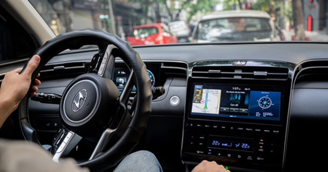 Cần bao nhiêu tiền để sở hữu xe thông minh với AI của người Việt