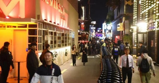 Tròn một năm sau thảm kịch giẫm đạp kinh hoàng, con phố Itaewon có 'cửa đóng then cài' trước lễ hội Halloween?