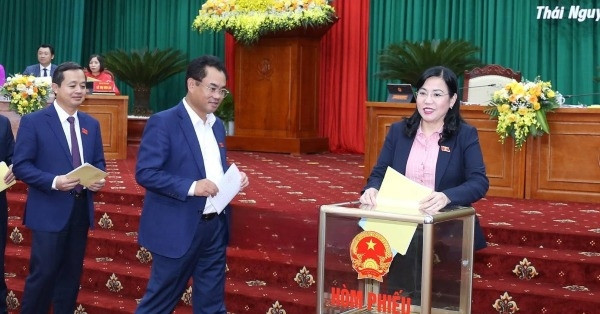 Chủ tịch HĐND và Chủ tịch UBND tỉnh Thái Nguyên đạt 100% tín nhiệm cao